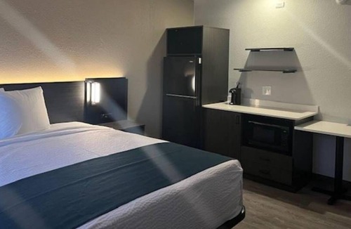 Norcross Hotel | Studio 6 Suites Norcross, GA