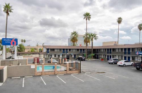 Carousel Hotel | Studio 6 Suites San Bernardino, CA