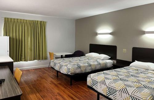 Springfield Hotel | Studio 6 Suites Springfield, OH