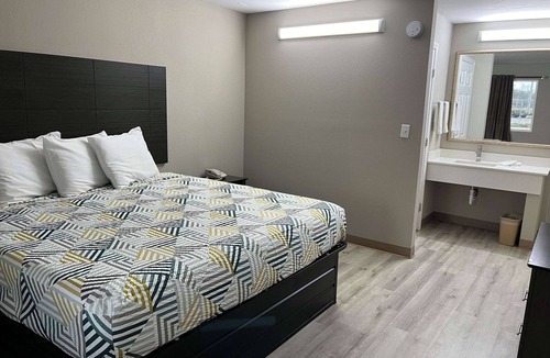 West Memphis Hotel | Studio 6 Suites West Memphis, AR - Memphis