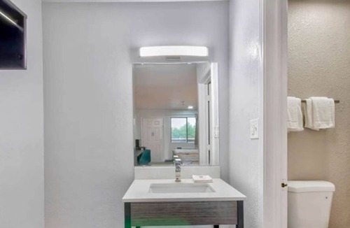 Texarkana Hotel | Studio 6 Texarkana, Tx