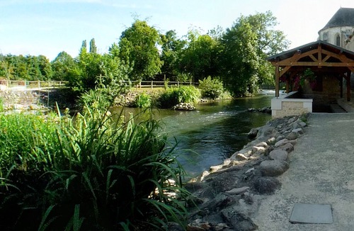 Chasseneuil-du-Poitou Apartment | Studio 7 - 3 min from Futuroscope - 1 to 4 persons