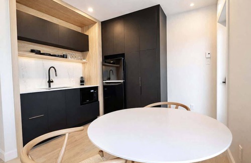Maizerets Apartment | Studio #7 - Steve Jobs | A/C 5 min downtown
