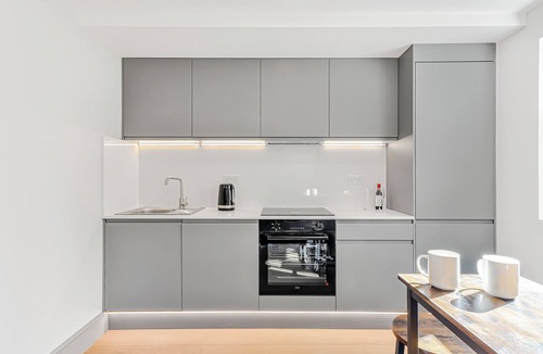 Little Venice Apartment | Studio 9 @ OneStay Maida Vale