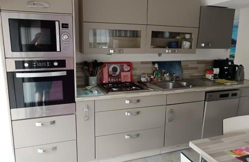 Saint-Lattier Apartment | studio a la campagne