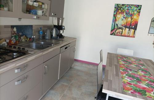 Saint-Lattier Apartment | studio a la campagne