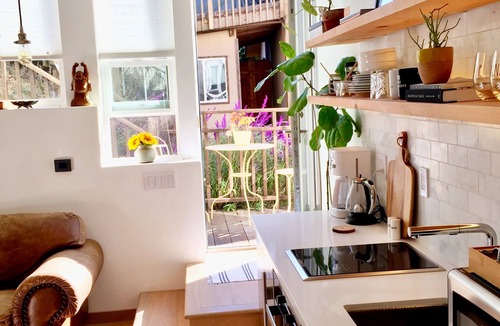 Montclair Apartment | Studio A - Modern Montclair Studio complete kitchen, bathroom plus loft sleeps 4