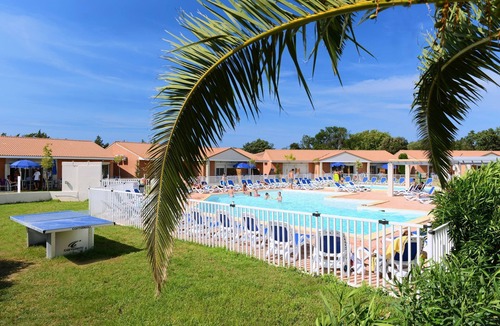 Salleles-d'Aude Apartment | Studio Abordable et Spacieux | Terrain de Tennis!