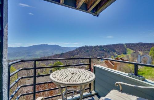 Chalet Village Apartment | Studio about 3 Mi to Great Smoky Mountain Natl Park!