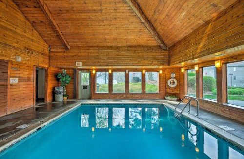 Chalet Village Apartment | Studio about 3 Mi to Great Smoky Mountain Natl Park!