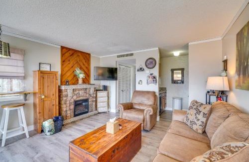 Chalet Village Apartment | Studio about 3 Mi to Great Smoky Mountain Natl Park!