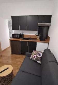 Saint-Acheul Apartment | Studio agréable, quartier Anglais