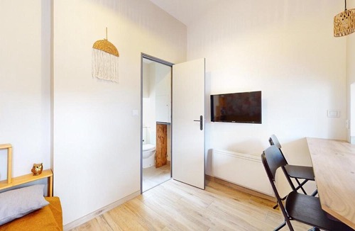 Marigny House | Studio, aire de loisirs avec piscine