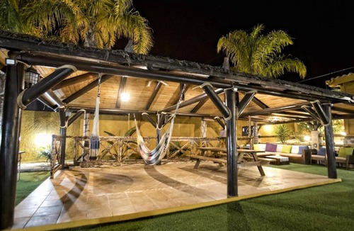 Hoya de los Patos Apartment | Studio 'Aitana' with Shared Pool, Wi-Fi and Air Conditioning