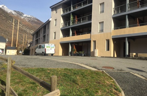 Luz-Saint-Sauveur Apartment | Studio *all comforts center of Luz st sauveur