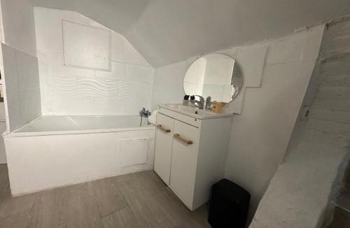 Saint-Jacques - Saint-Roch Apartment | Studio Amiénois atypique