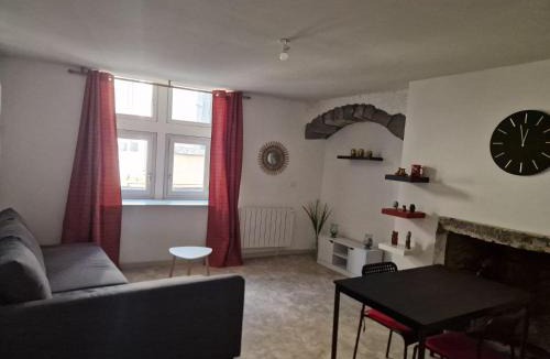 Riom Apartment | Studio Angela