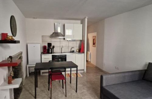 Riom Apartment | Studio Angela