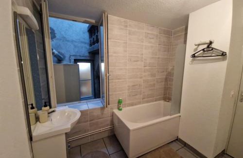 Riom Apartment | Studio Angela