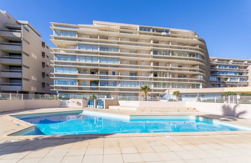 Canet-Plage Apartment | Studio Apartment 'Vue Mer' with Sea View, Wi-Fi and Air Conditioning