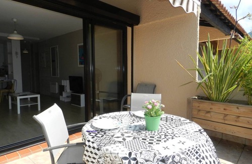 Bormes-Les-Mimosas Apartment | Studio apartment sleeps 2 BORMES LES MIMOSAS