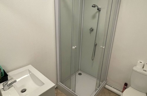 Paroy-sur-Tholon Apartment | Studio apartment near Joigny