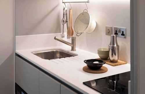 Fairfield Apartment | Studio Apartment Croydon Central | StayCozy