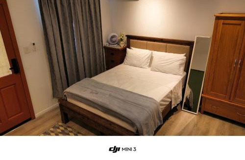 Collingwood Park Apartment | Studio Apartment