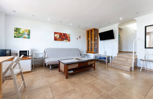 El Faro Apartment | Studio Apartment 'Casa María' with Shared Pool, Private Terrace and Shared Garden