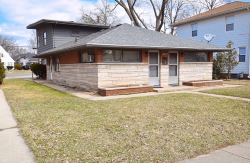 South Bend Apartment | Studio apartment close to Notre Dame! 1309.1