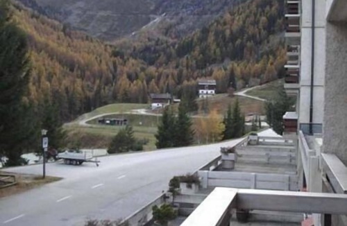 Grimentz Apartment | Studio-apartment for 2-3 persons : Living room with 2 sofa-beds and 1 pull-out bed - kitchenette wit