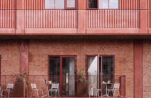 Sydhavnen Apartment | Studio Apartment for 2 with Balcony