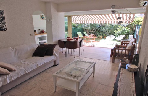 Sainte-Maxime Apartment | Studio apartment for 2/4 people - Air conditioning - Private garden - Near downtown - Sainte.
