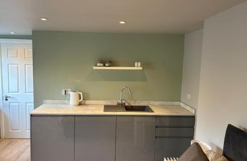 Ferndown Apartment | Studio Apartment