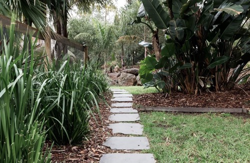 Hurstbridge Apartment | Studio Apartment in Leafy Hurstbridge