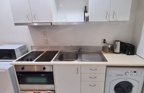 Grafton House | Studio Apartment in the Auckland CBD