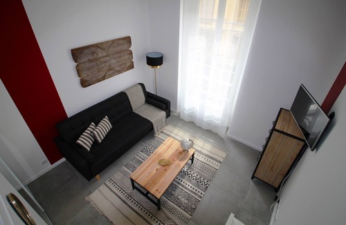 Carabacel Apartment | Studio Apartment 'Kipling' with Wi-Fi and Air Conditioning