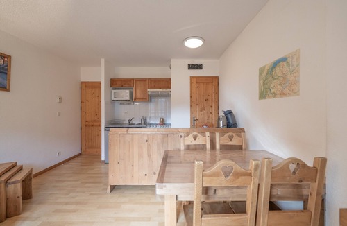 Samoens Apartment | Studio Apartment 'Le Grand Tetras A3' with Mountain View, Shared Pool and Wi-Fi