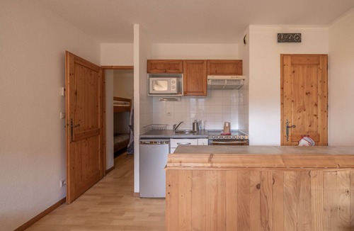 Samoens Apartment | Studio Apartment 'Le Grand Tetras A3' with Mountain View, Shared Pool and Wi-Fi