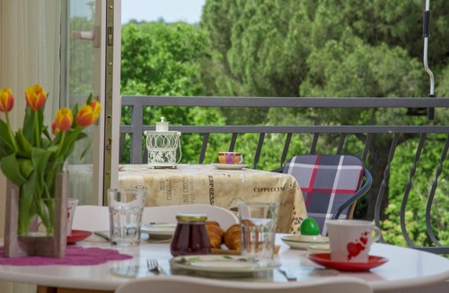 Mali Maj Apartment | Studio Apartment Ljiljana II with Balcony and Sea View