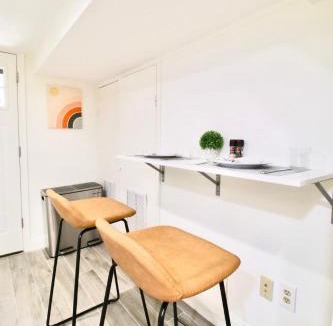 Kingman Park House | Studio Apartment near RFK fields