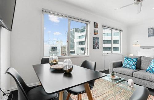 Auckland Central Business District Apartment | Studio Apartment on Princes Wharf