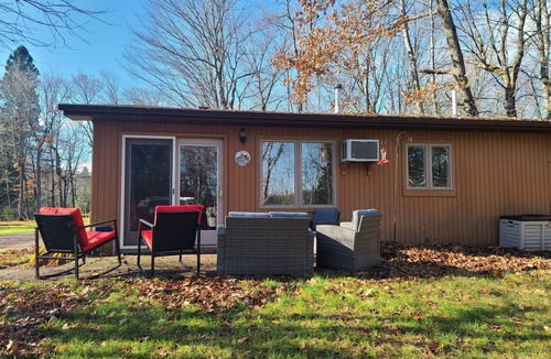 Superior Apartment | Studio Apartment on the St. Louis River