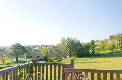Beauville Apartment | Studio apartment over looking the beautiful French countryside.