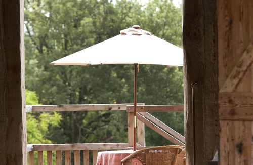 Beauville Apartment | Studio apartment over looking the beautiful French countryside.