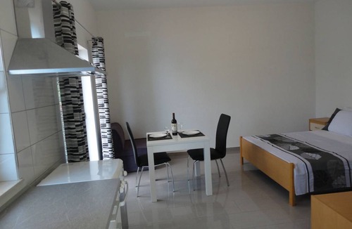 Gdinj Apartment | Studio Apartment Paradise 1