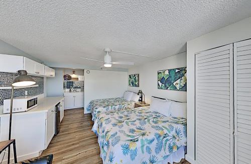McCully - Moiliili Apartment | Studio Apartment