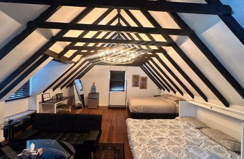 Smithtown Apartment | Studio Apartment