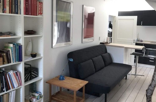 Christianshavn Boat Rental | Studio apartment with terrace on Houseboat at the best spot in Copenhagen