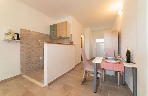 Rudine Apartment | Studio Apartment with jaccuzzi
